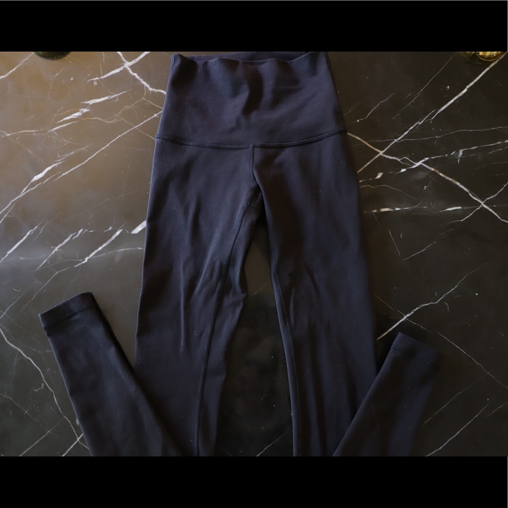 Lululemon wunder under